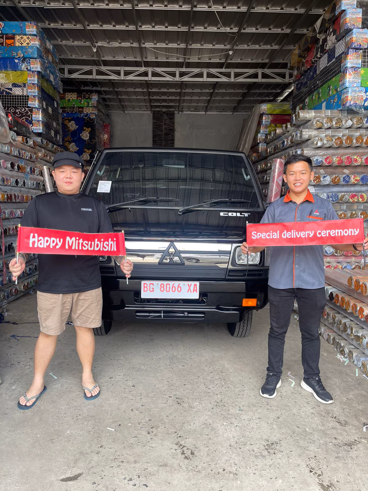 Penyerahan unit XPANDER GLS di Prabumulih